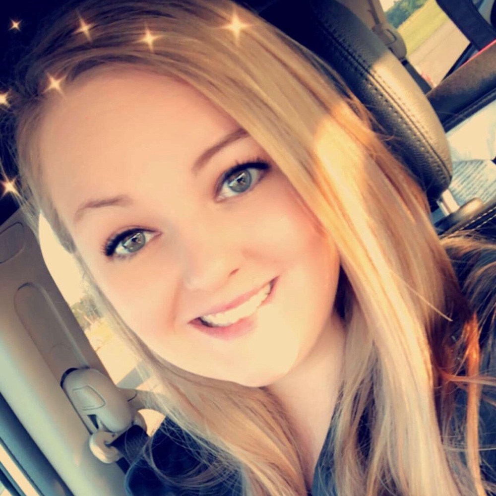 Meet your Posher, Kelsey